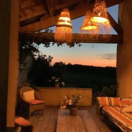 فندق مبيت وإفطار D'hote Chez Christine